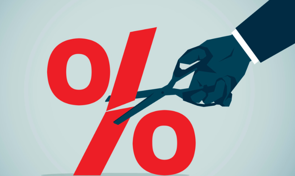 Navigating the Inflation Tightrope: The Risks of Interest Rate Cuts in the Trump Era